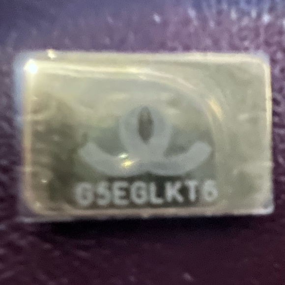 Chanel Classic Medium in Caviar Leather with gold chain - Picture 4 of 9